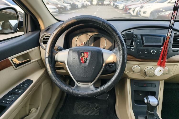 Used Roewe 350 2013 350S 1.5L Automatic Xunda Edition Steering Wheel