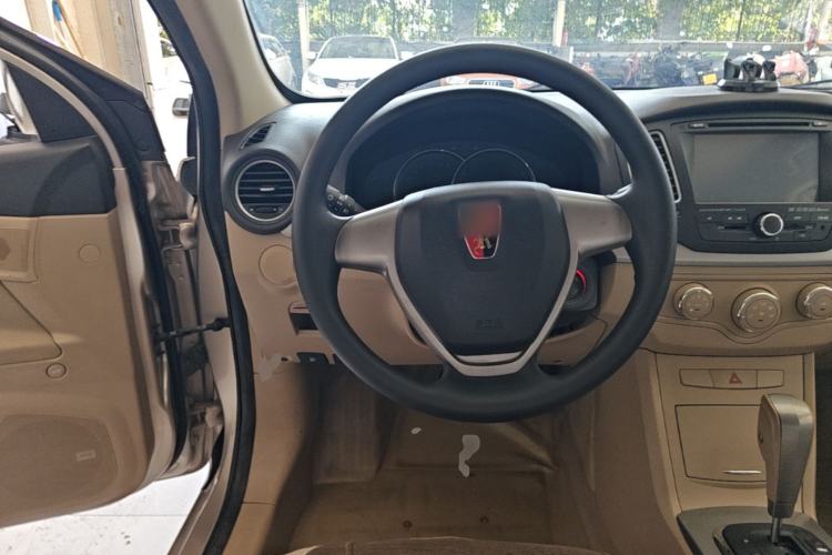 Used Roewe 350 2013 350S 1.5L Automatic Xunda Edition Steering Wheel
