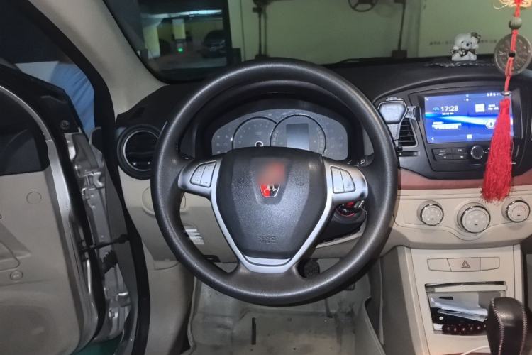 Used Roewe 350 2013 350C 1.5L Automatic Xunyue Edition Steering Wheel