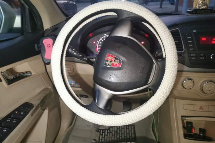 Used Roewe 350 2013 350S 1.5L Manual Xunchi Edition Steering Wheel