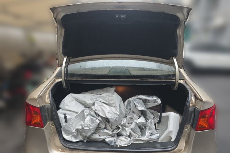 Used Roewe 350 2013 350C 1.5L Manual Swift Edition Trunk