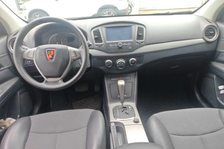 Used Roewe 350 2013 350C 1.5L Automatic Xunyue Edition Center Console
