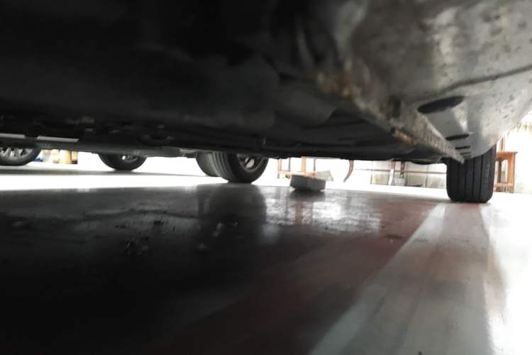 Used Roewe 350 2013 350C 1.5L Automatic Xunyue Edition Chassis Front Left
