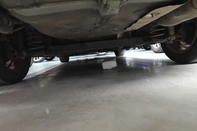 Used Roewe 350 2013 350C 1.5L Automatic Xunyue Edition Chassis Rear