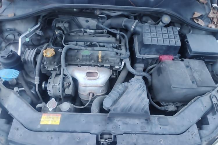 Used Roewe 350 2013 350S 1.5L Automatic Xunda Edition Engine Bay