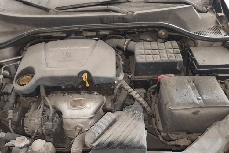 Used Roewe 350 2013 350S 1.5L Manual Xunchi Edition Engine Bay