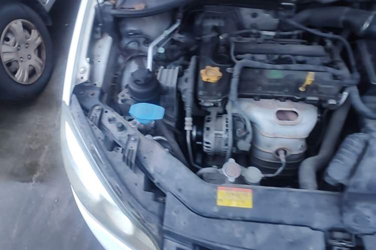 Used Roewe 350 2013 350S 1.5L Automatic Xunda Edition Engine Bay Right