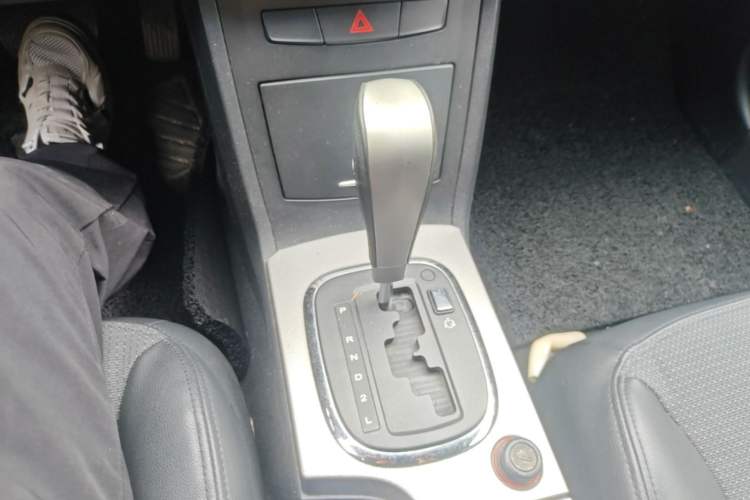 Used Roewe 350 2013 350C 1.5L Automatic Xunyue Edition Gear Lever