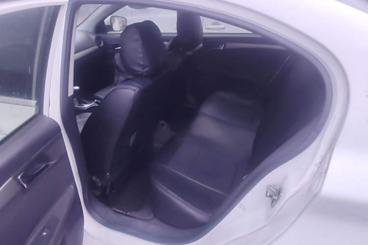 Used Roewe 350 2013 350S 1.5L Automatic Xunda Edition Left Rear Seat