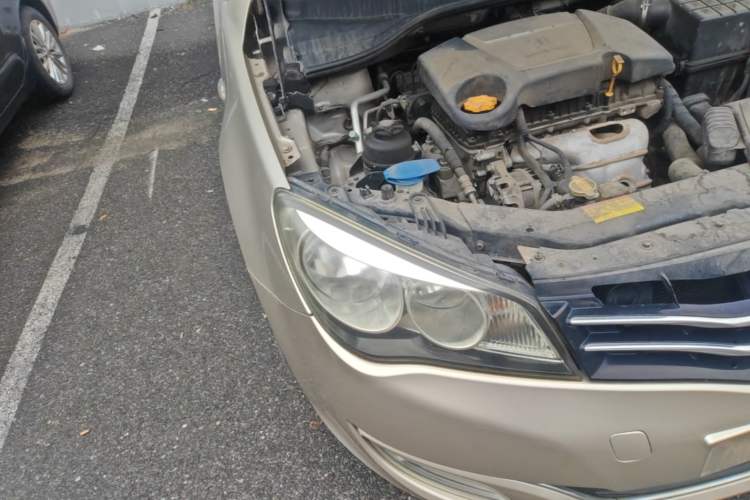 Used Roewe 350 2013 350C 1.5L Automatic Xunyue Edition Right Front Headlight