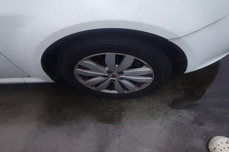 Used Roewe 350 2013 350S 1.5L Automatic Xunda Edition Right Front Wheel Hub