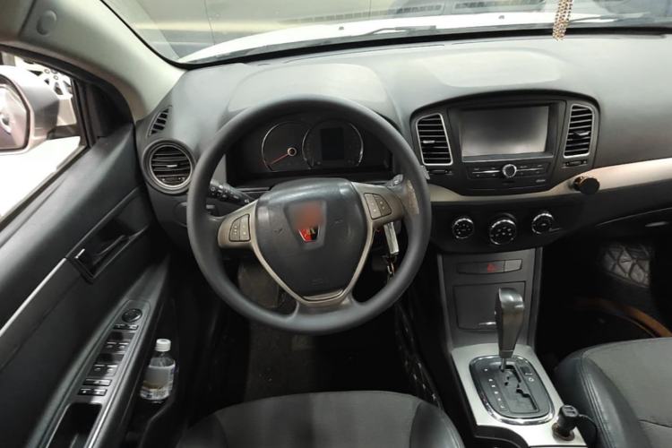 Used Roewe 350 2013 350C 1.5L Automatic Xunyue Edition Steering Wheel