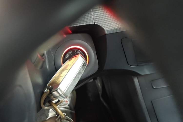 Used Roewe 350 2013 350C 1.5L Automatic Xunyue Edition Vehicle Key