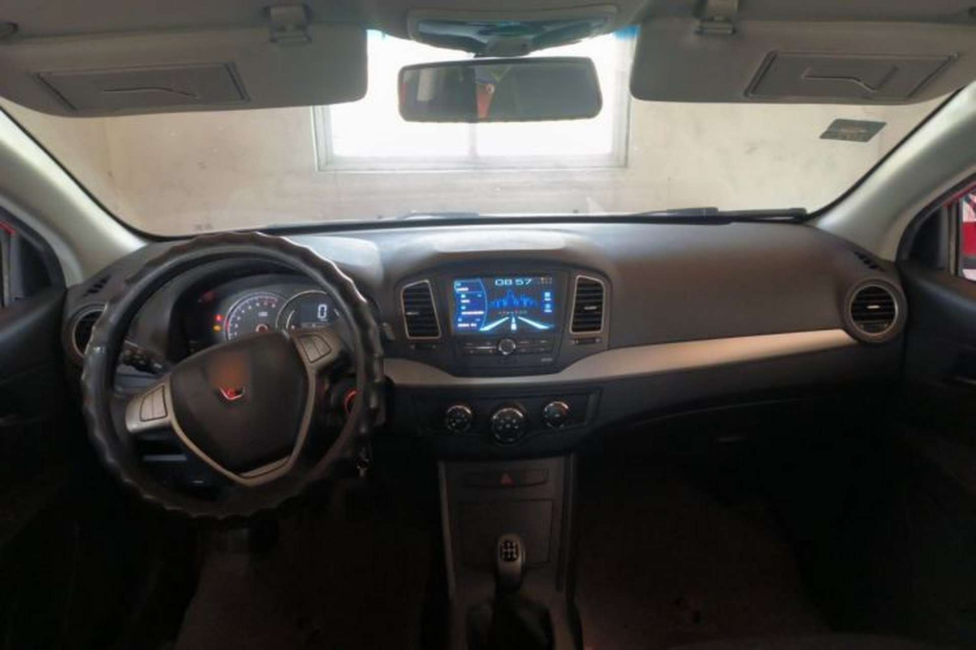 Used Roewe 350 2013 350C 1.5L Manual Swift Edition Center Console