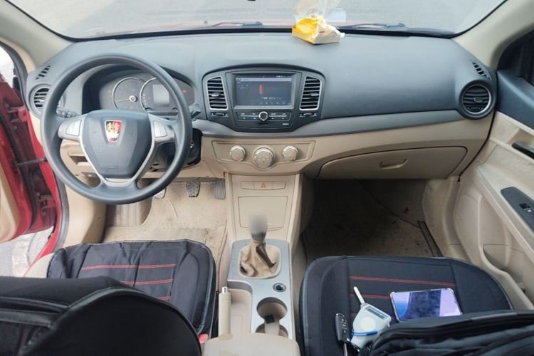 Used Roewe 350 2013 350S 1.5L Manual Xunchi Edition Center Console