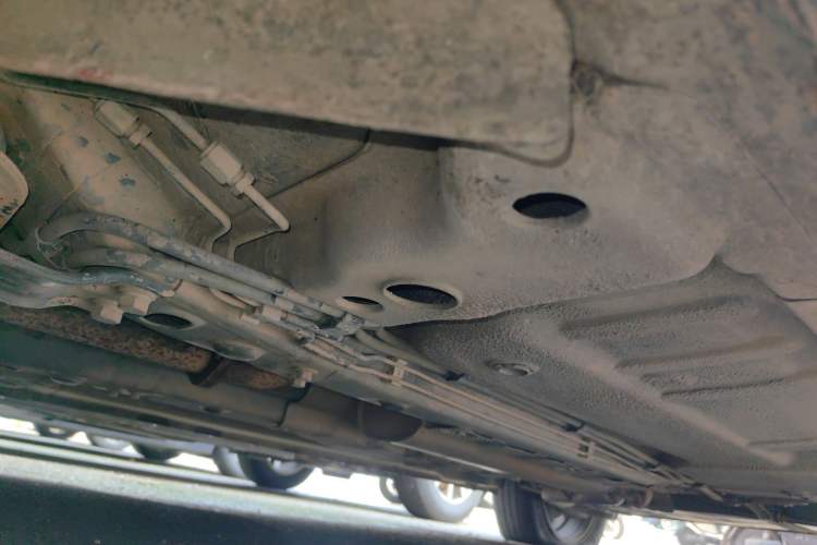 Used Roewe 350 2013 350S 1.5L Automatic Xunda Edition Chassis Front Left