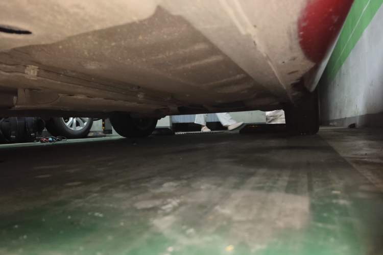 Used Roewe 350 2013 350C 1.5L Automatic Xunyue Edition Chassis Front Left