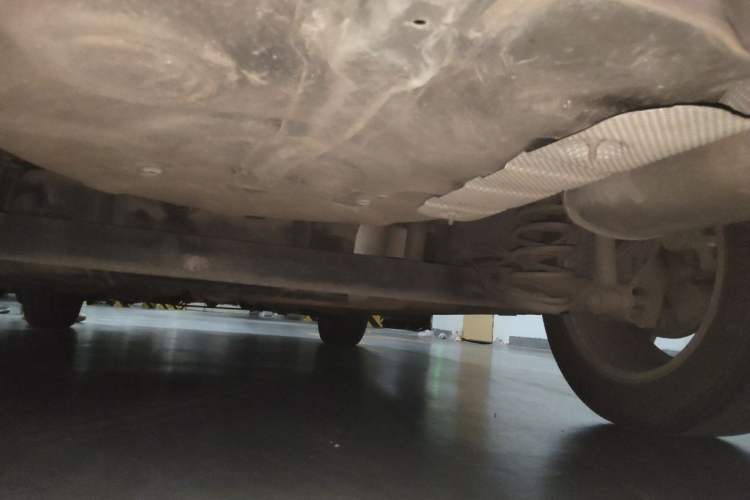 Used Roewe 350 2013 350S 1.5L Manual Xunchi Edition Chassis Rear