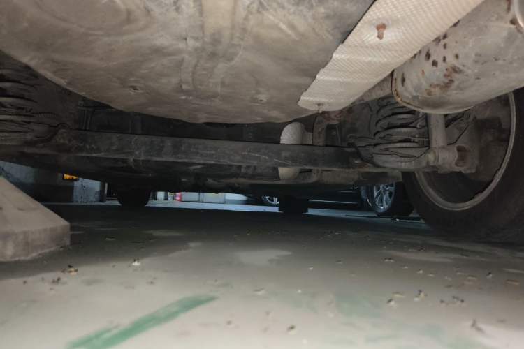Used Roewe 350 2013 350C 1.5L Automatic Xunyue Edition Chassis Rear