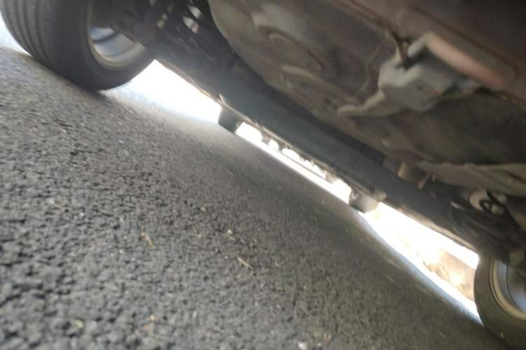 Used Roewe 350 2013 350C 1.5L Automatic Xunyue Edition Chassis Rear