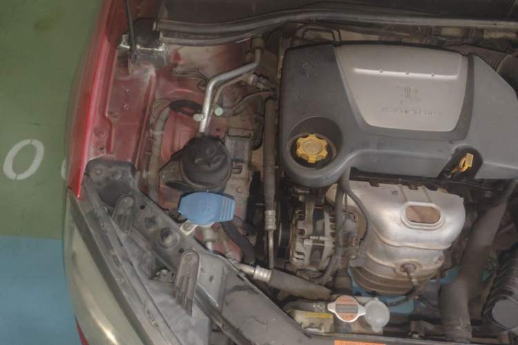 Used Roewe 350 2013 350C 1.5L Manual Swift Edition Engine Bay Right