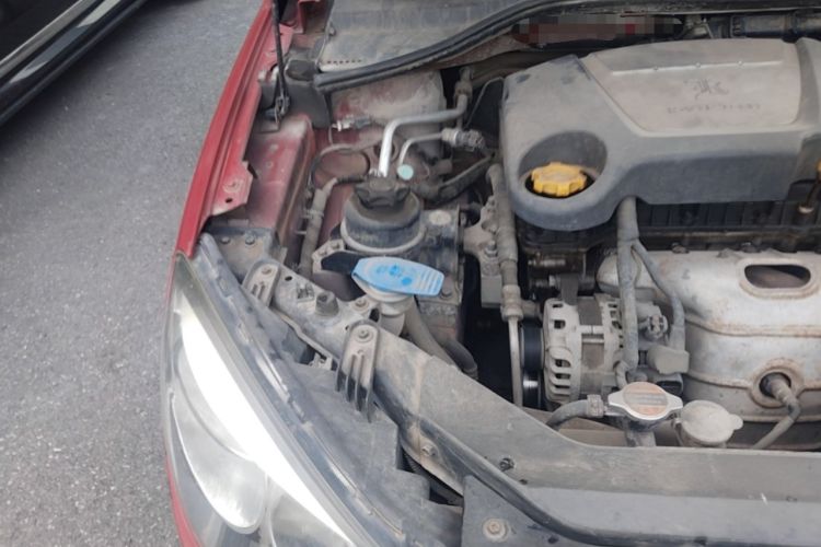 Used Roewe 350 2013 350S 1.5L Manual Xunchi Edition Engine Bay Right