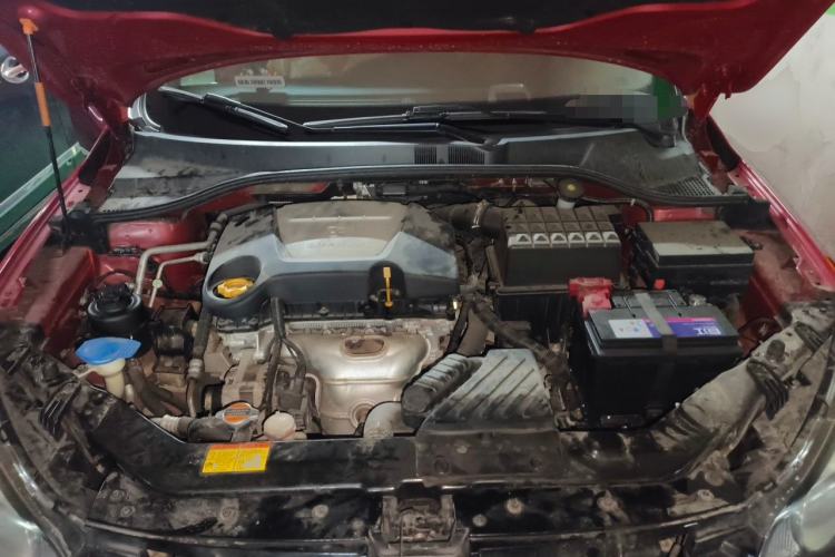 Used Roewe 350 2013 350C 1.5L Automatic Xunyue Edition Engine Bay