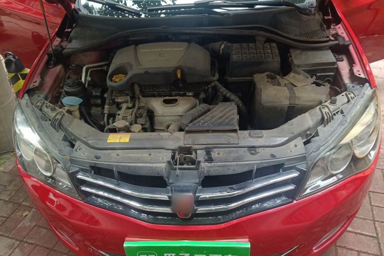 Used Roewe 350 2013 350S 1.5L Automatic Xunda Edition Engine Bay