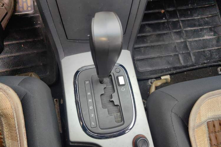 Used Roewe 350 2013 350S 1.5L Automatic Xunda Edition Gear Lever