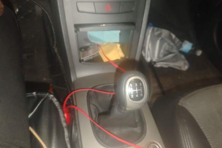 Used Roewe 350 2013 350C 1.5L Manual Swift Edition Gear Lever