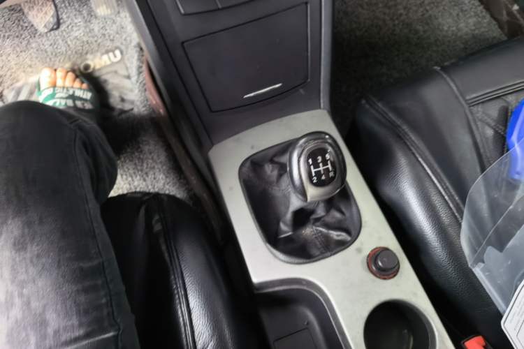 Used Roewe 350 2013 350S 1.5L Manual Xunchi Edition Gear Lever