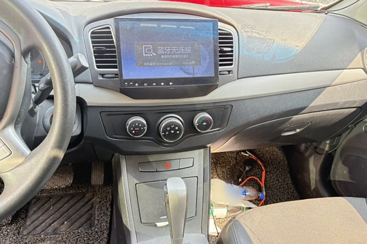 Used Roewe 350 2013 350C 1.5L Automatic Xunyue Edition Interior 6
