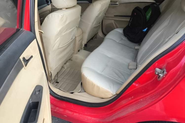 Used Roewe 350 2013 350S 1.5L Manual Xunchi Edition Left Rear Seat