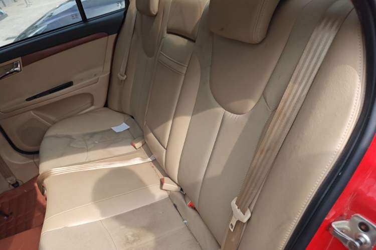 Used Roewe 350 2013 350C 1.5L Automatic Xunyue Edition Left Rear Seat