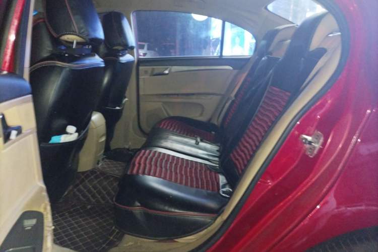 Used Roewe 350 2013 350S 1.5L Automatic Xunda Edition Left Rear Seat