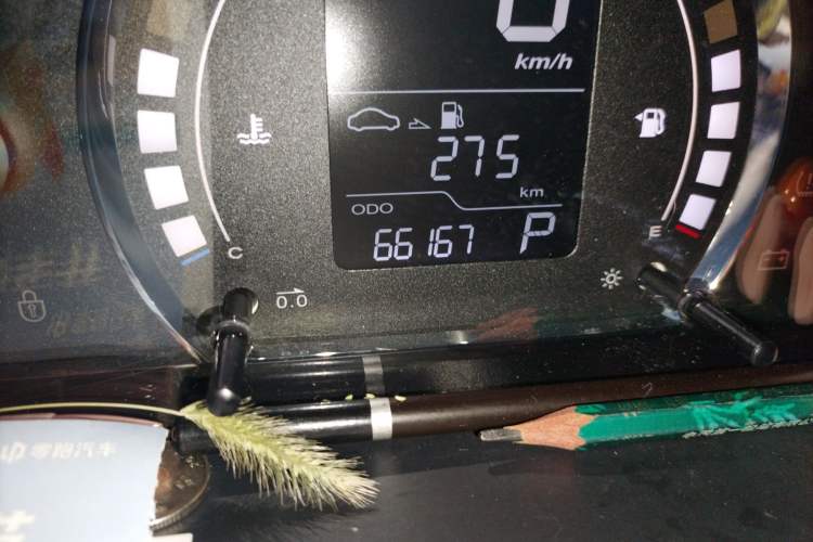 Used Roewe 350 2013 350S 1.5L Automatic Xunda Edition Odometer Close Up