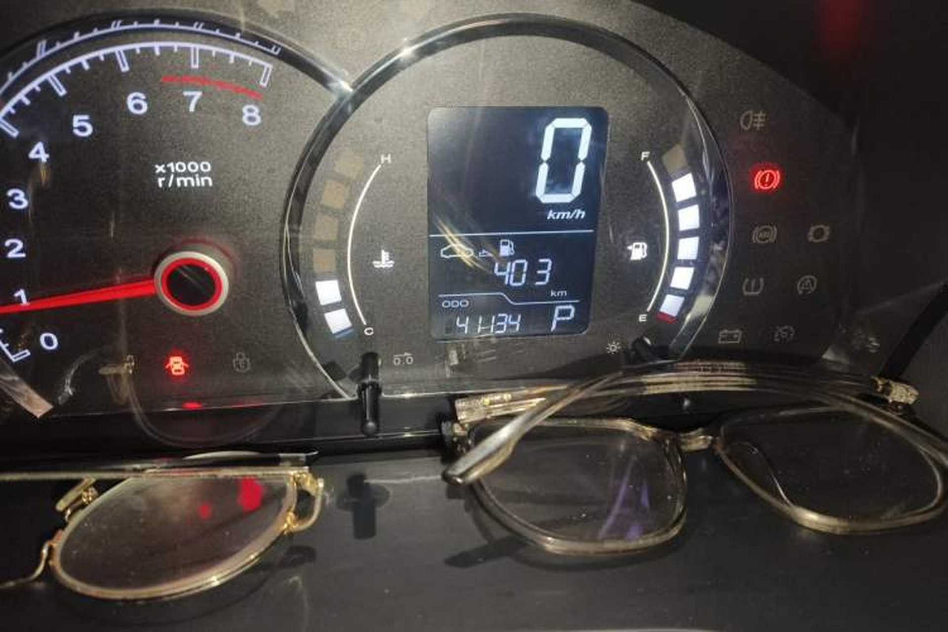 Used Roewe 350 2013 350C 1.5L Automatic Xunyue Edition Odometer Close Up