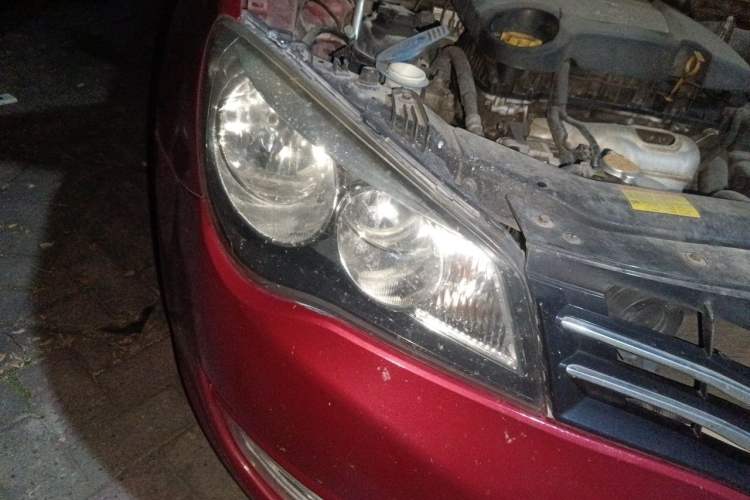 Used Roewe 350 2013 350S 1.5L Manual Xunchi Edition Right Front Headlight