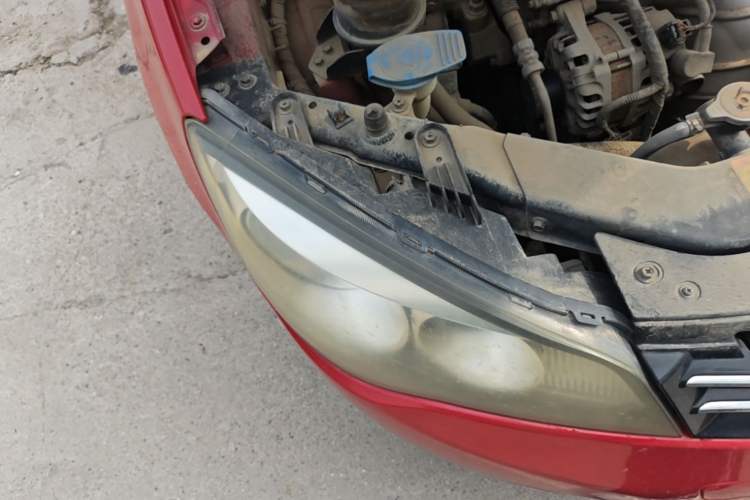Used Roewe 350 2013 350C 1.5L Automatic Xunyue Edition Right Front Headlight