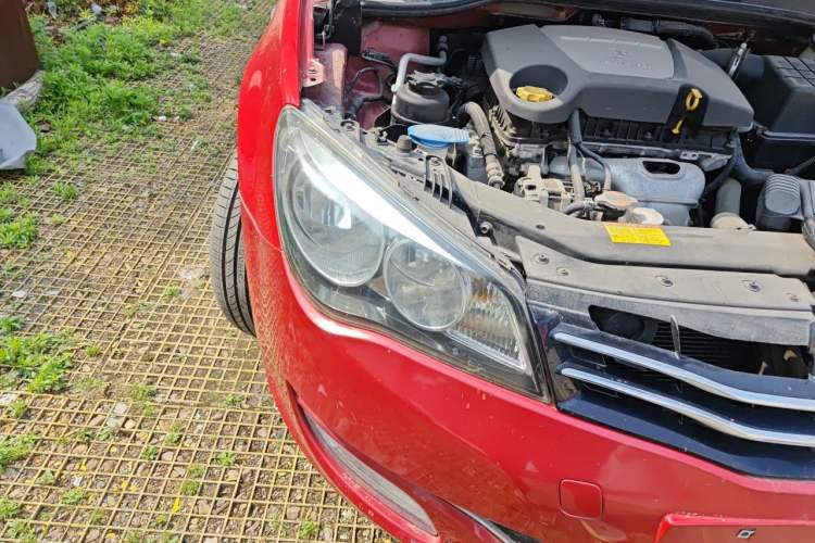 Used Roewe 350 2013 350S 1.5L Manual Xunchi Edition Right Front Headlight