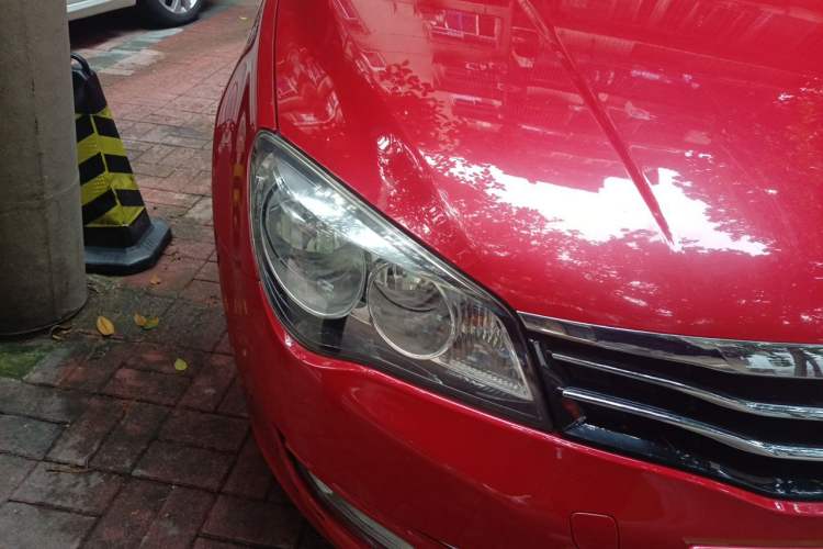 Used Roewe 350 2013 350S 1.5L Automatic Xunda Edition Right Front Headlight