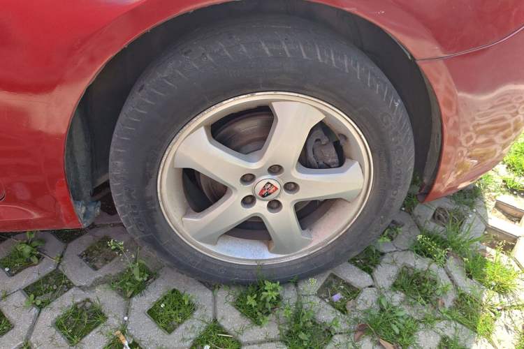 Used Roewe 350 2013 350C 1.5L Manual Swift Edition Right Front Wheel Hub