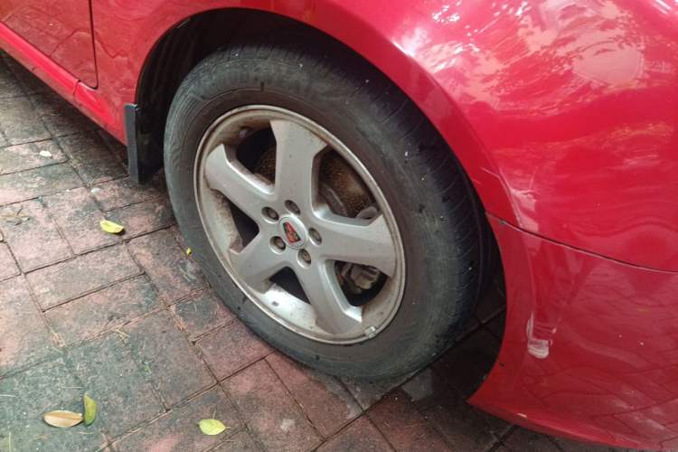 Used Roewe 350 2013 350S 1.5L Automatic Xunda Edition Right Front Wheel Hub