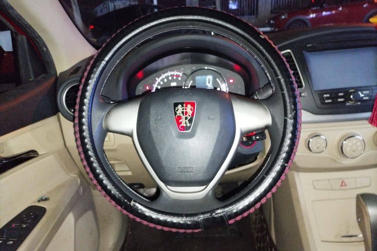 Used Roewe 350 2013 350S 1.5L Automatic Xunda Edition Steering Wheel