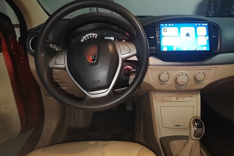 Used Roewe 350 2013 350S 1.5L Manual Xunchi Edition Steering Wheel