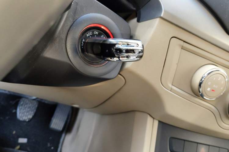 Used Roewe 350 2013 350S 1.5L Manual Xunchi Edition Vehicle Key