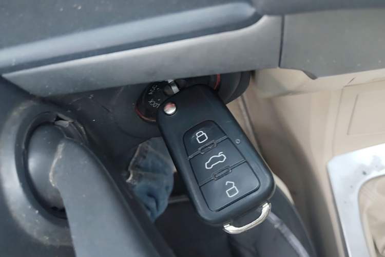 Used Roewe 350 2013 350S 1.5L Manual Xunchi Edition Vehicle Key