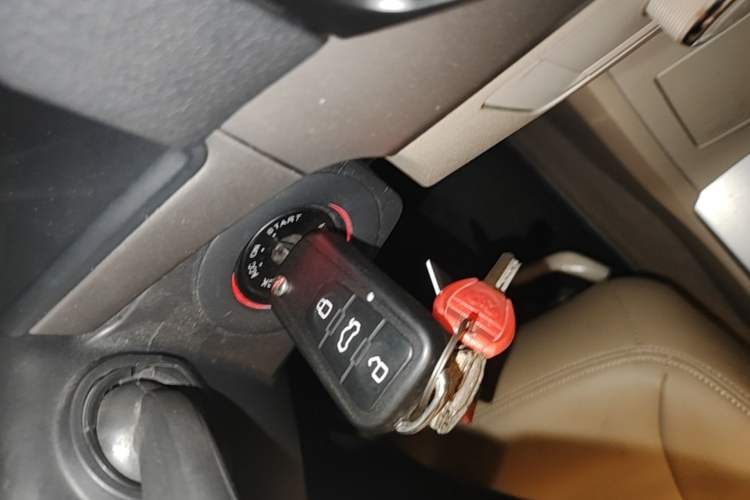 Used Roewe 350 2013 350S 1.5L Manual Xunchi Edition Vehicle Key