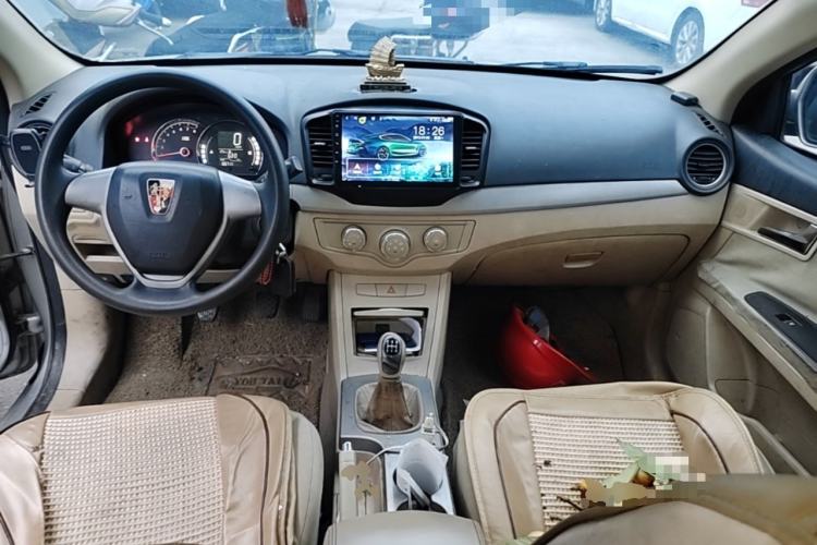 Used Roewe 350 2013 350S 1.5L Manual Xunchi Edition Center Console