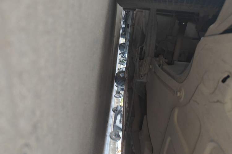 Used Roewe 350 2013 350S 1.5L Manual Xunchi Edition Chassis Front Right